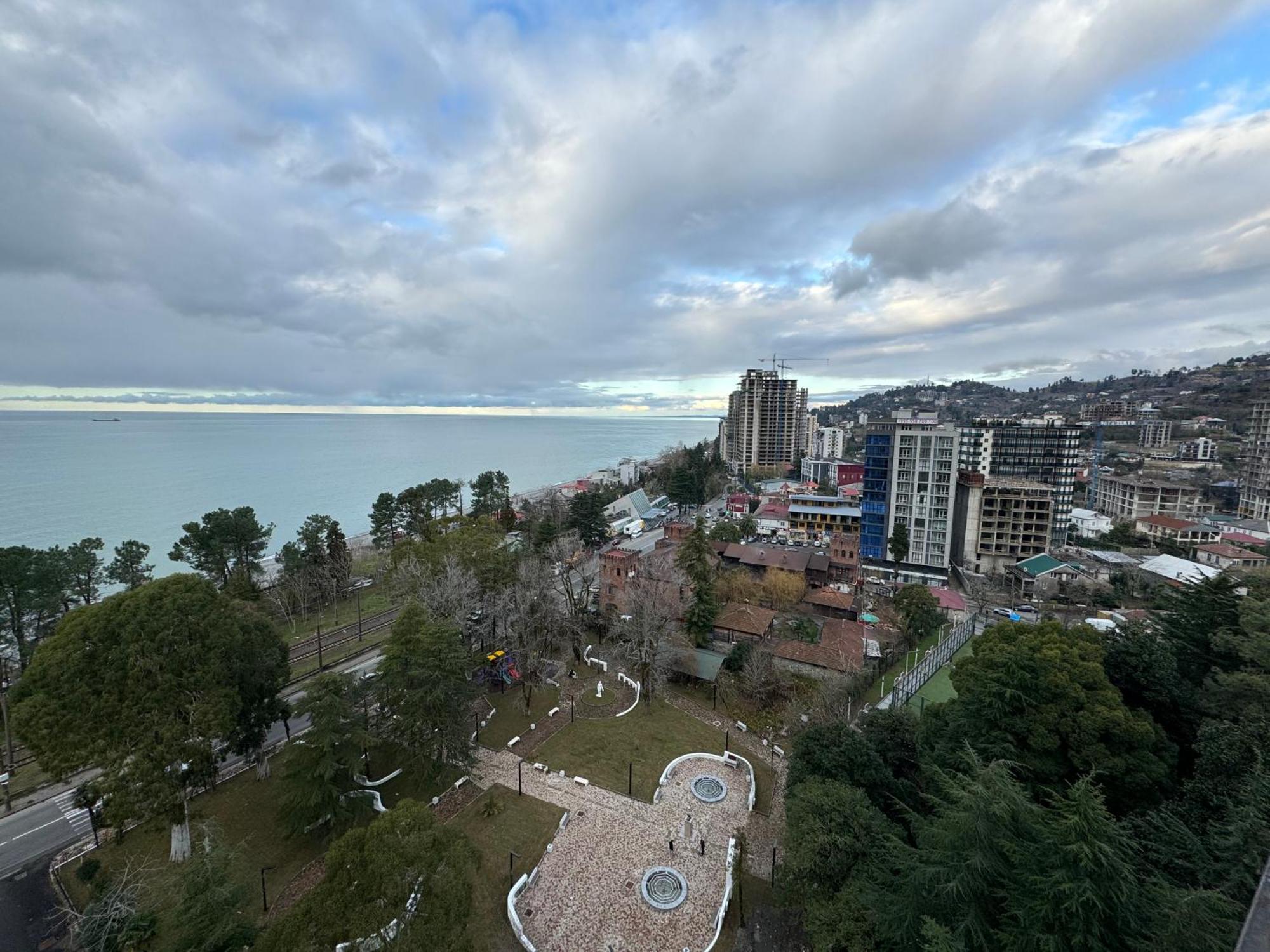 Apartamento Colibri Batumi Exterior foto