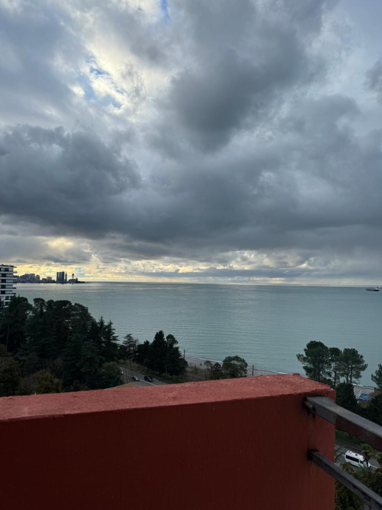 Apartamento Colibri Batumi Exterior foto