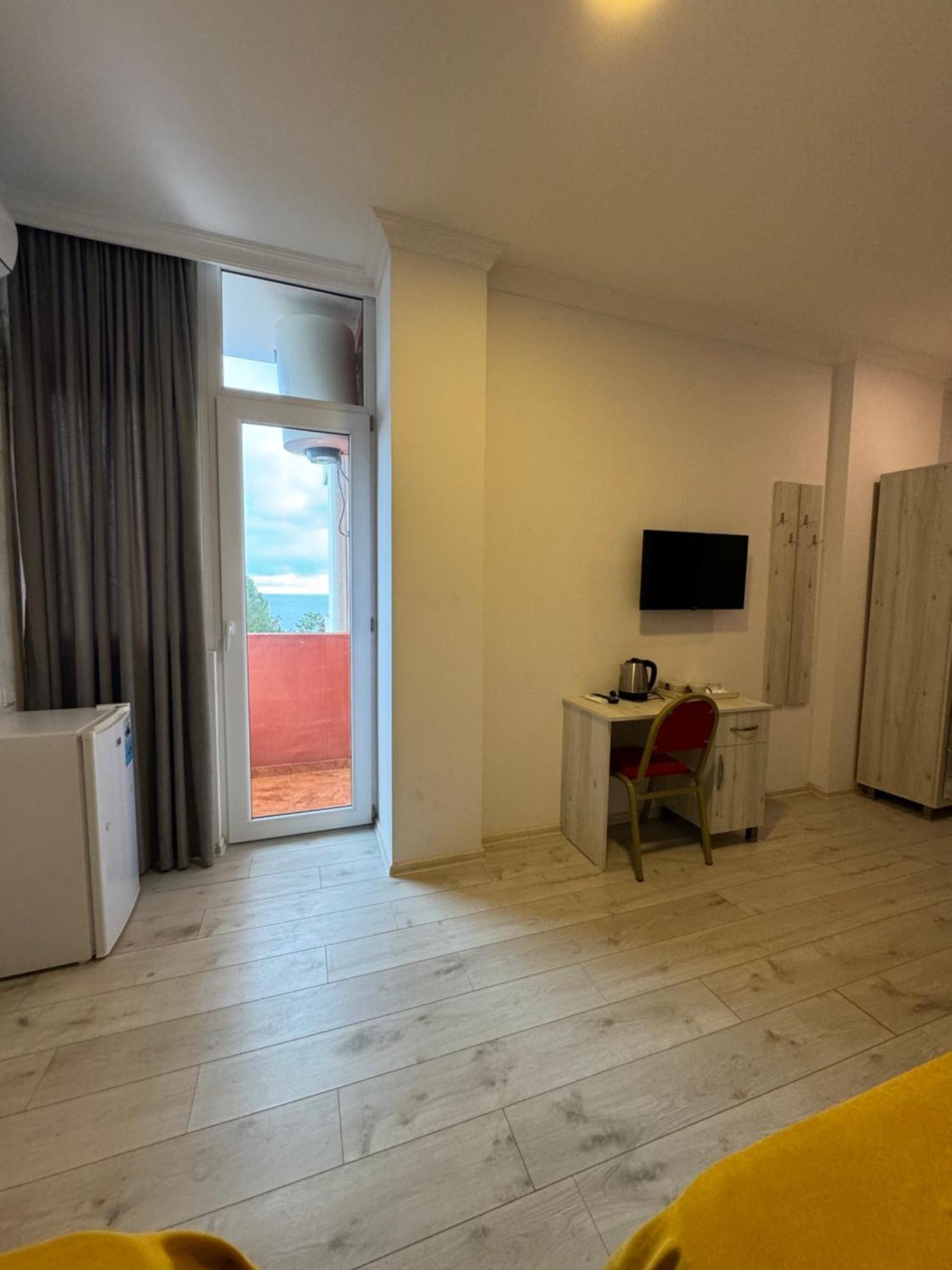 Apartamento Colibri Batumi Exterior foto