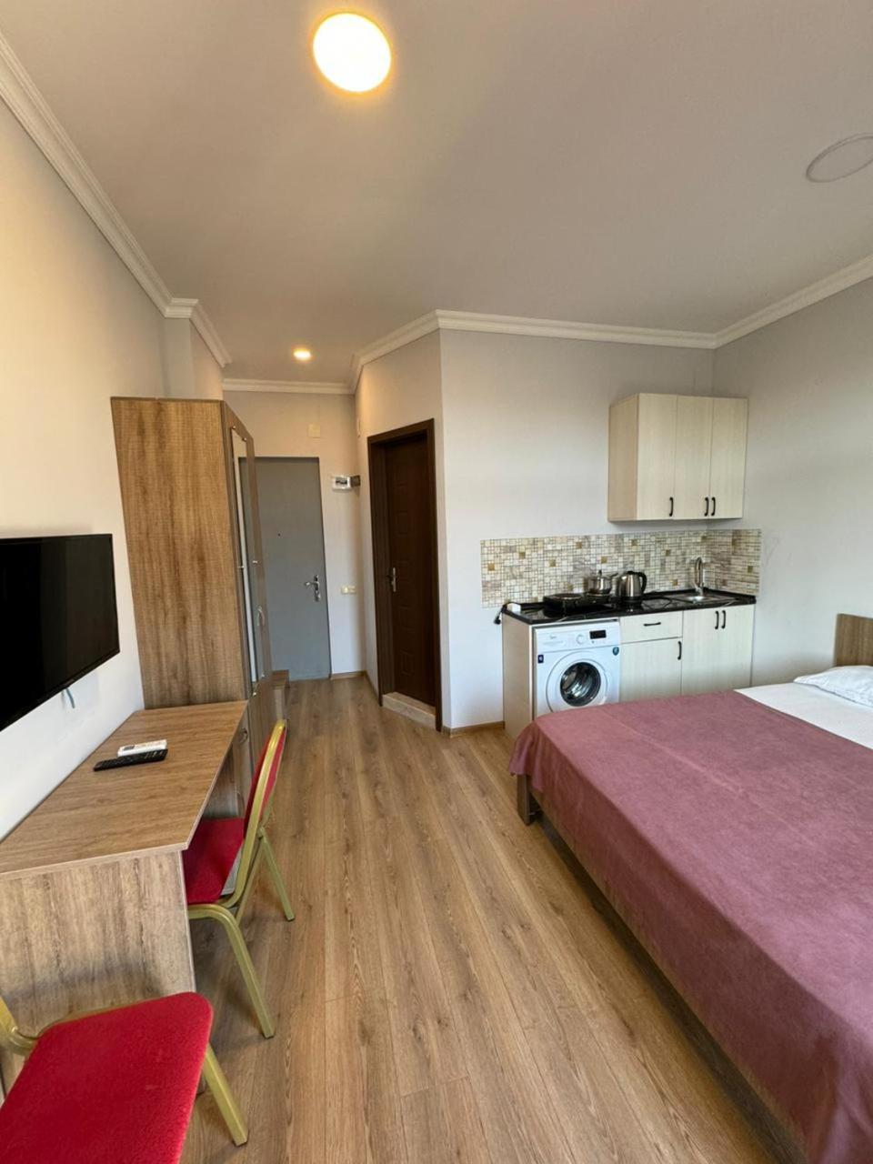 Apartamento Colibri Batumi Exterior foto